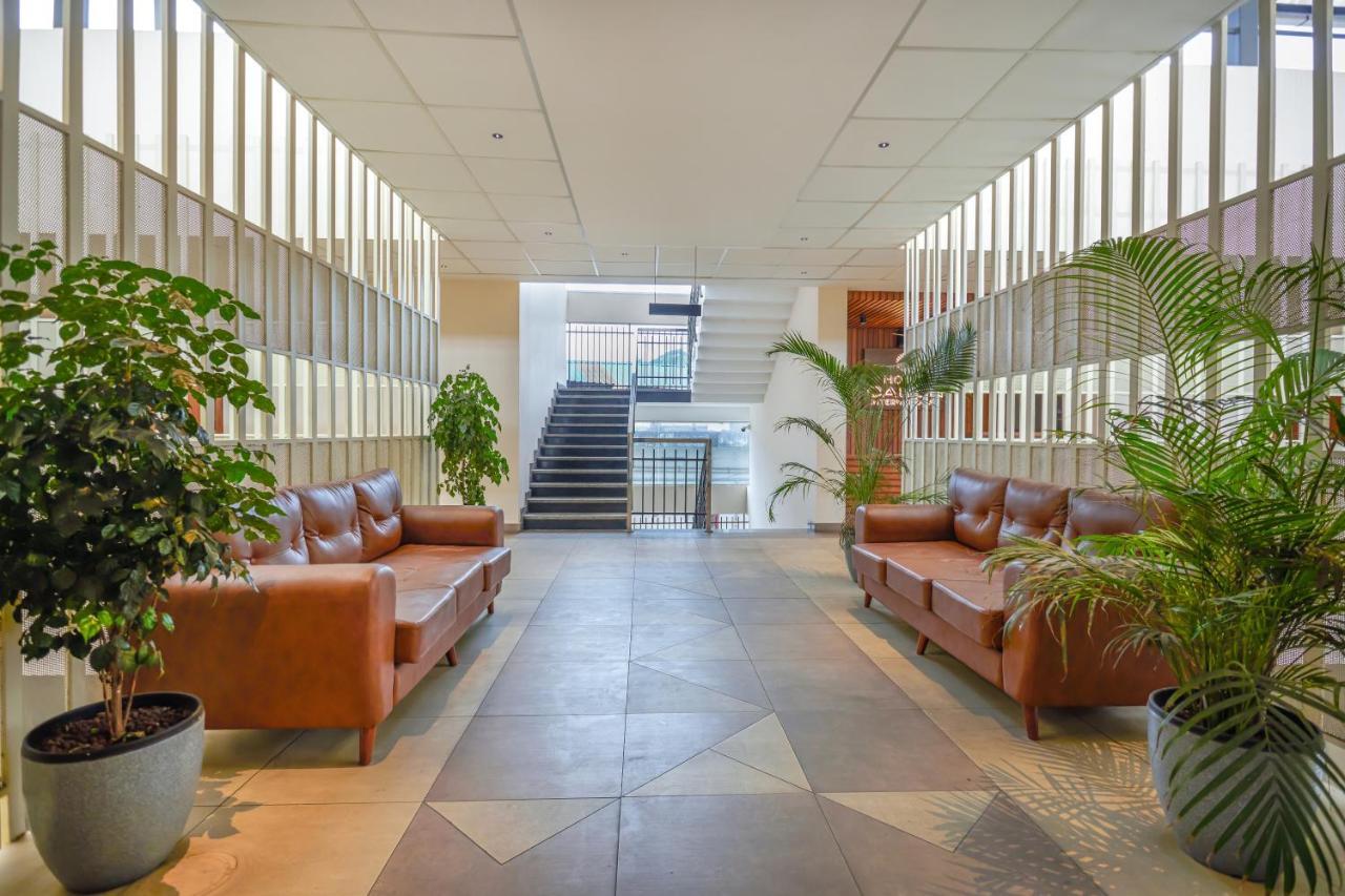 Hotel Cason International Kondotty Экстерьер фото
