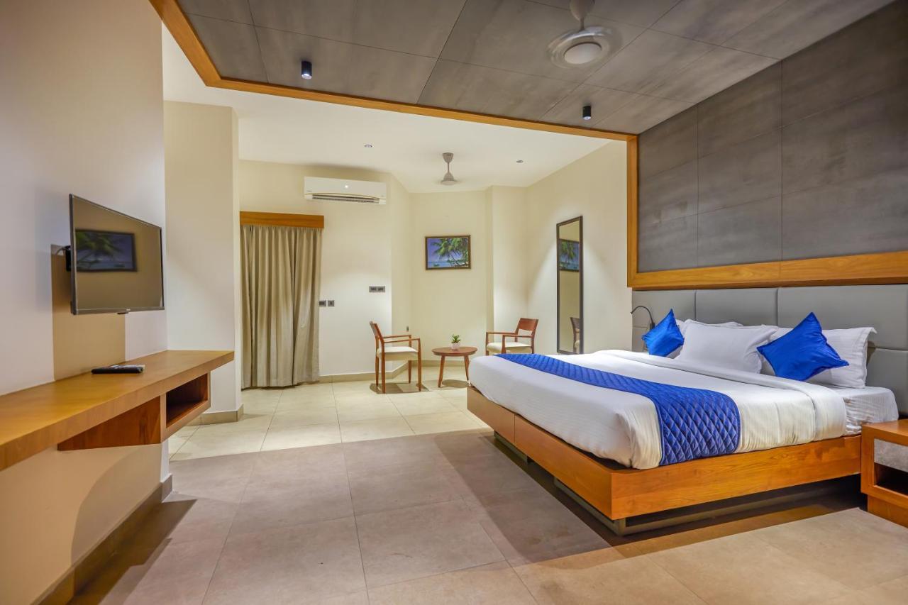 Hotel Cason International Kondotty Экстерьер фото
