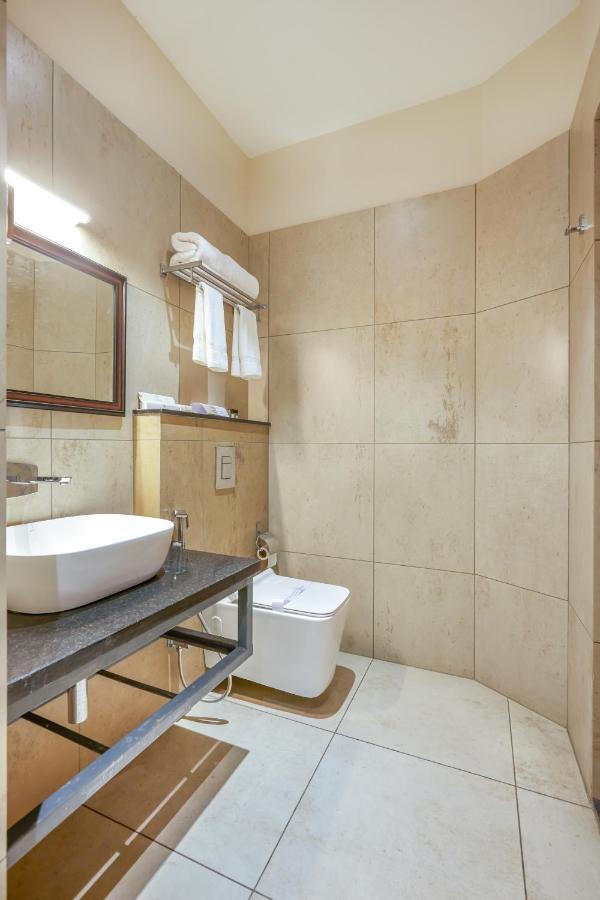 Hotel Cason International Kondotty Экстерьер фото
